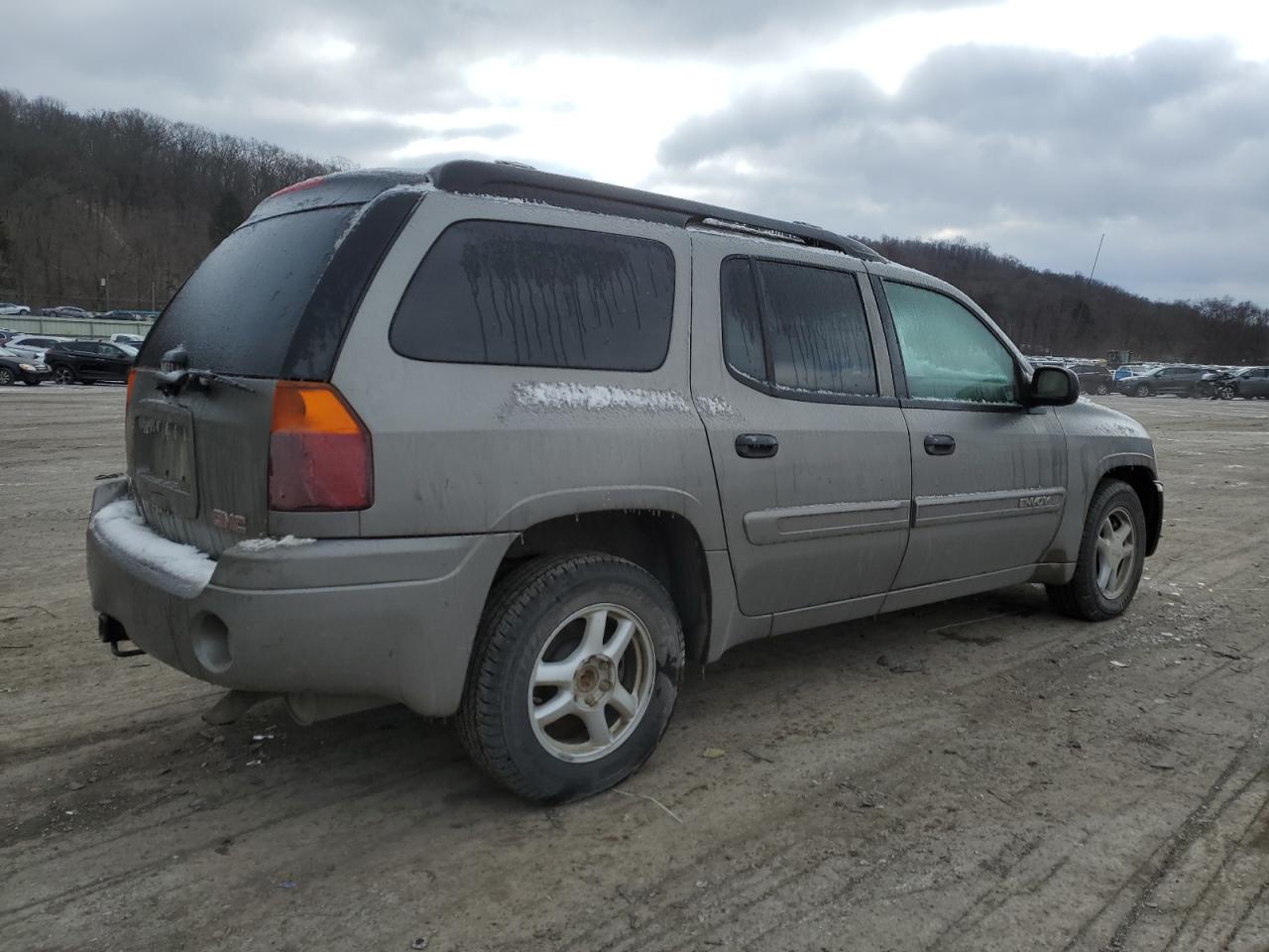 2005 GMC Envoy - Image 3