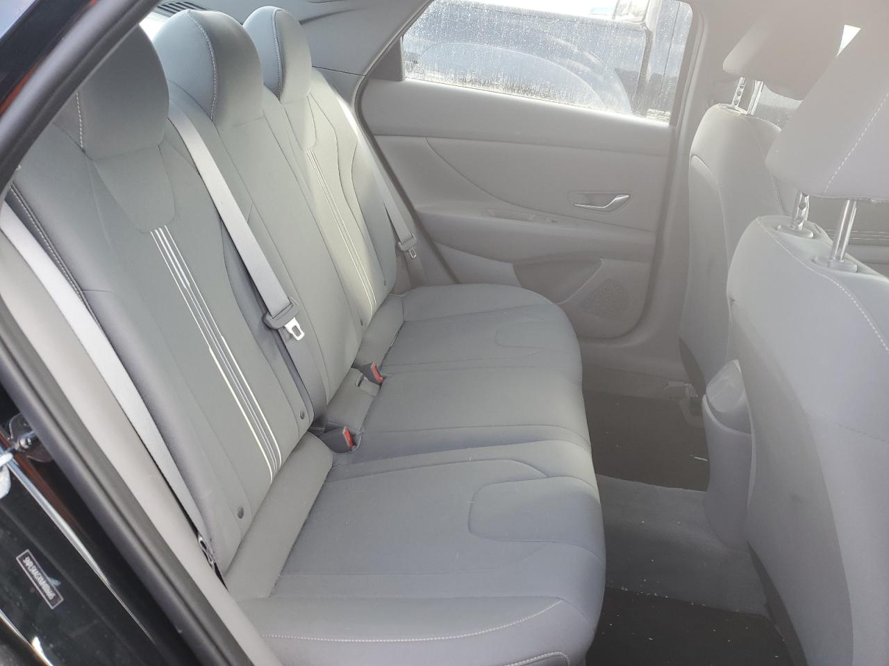 2021 Hyundai Elantra - Image 10