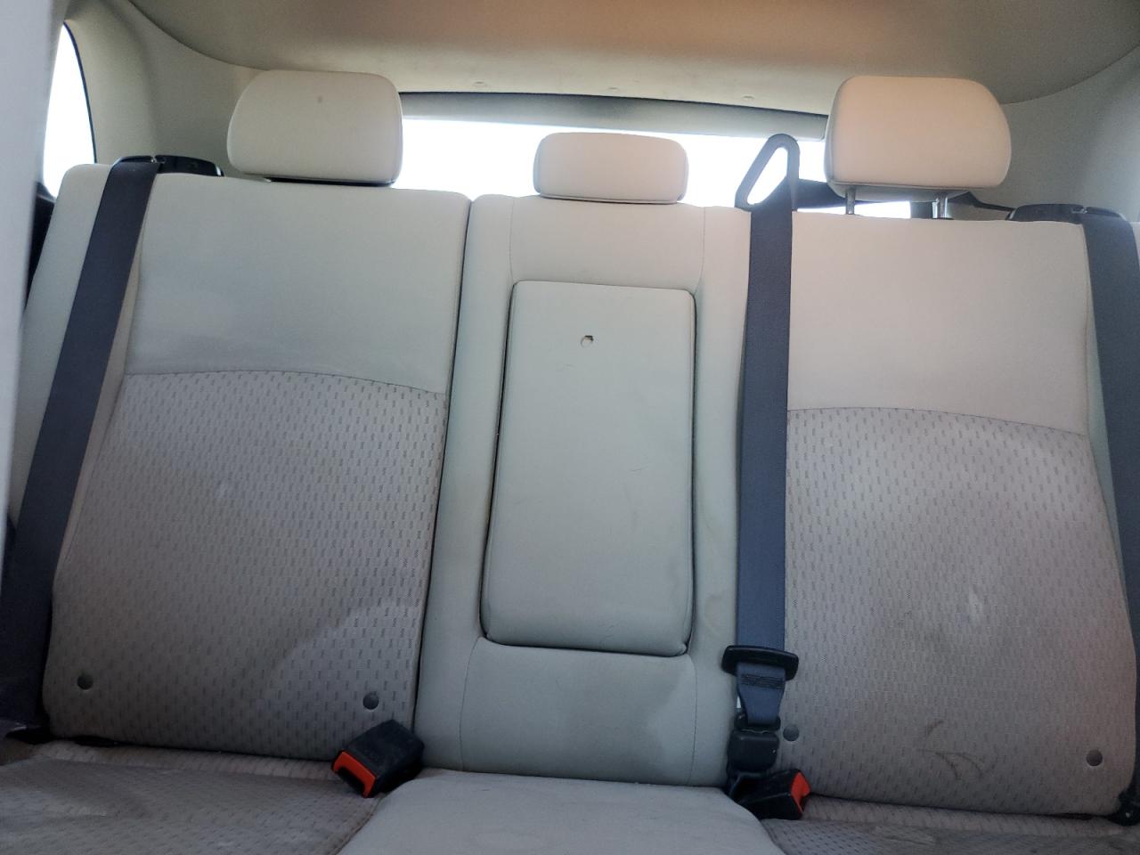 2017 Mitsubishi Outlander - Image 10