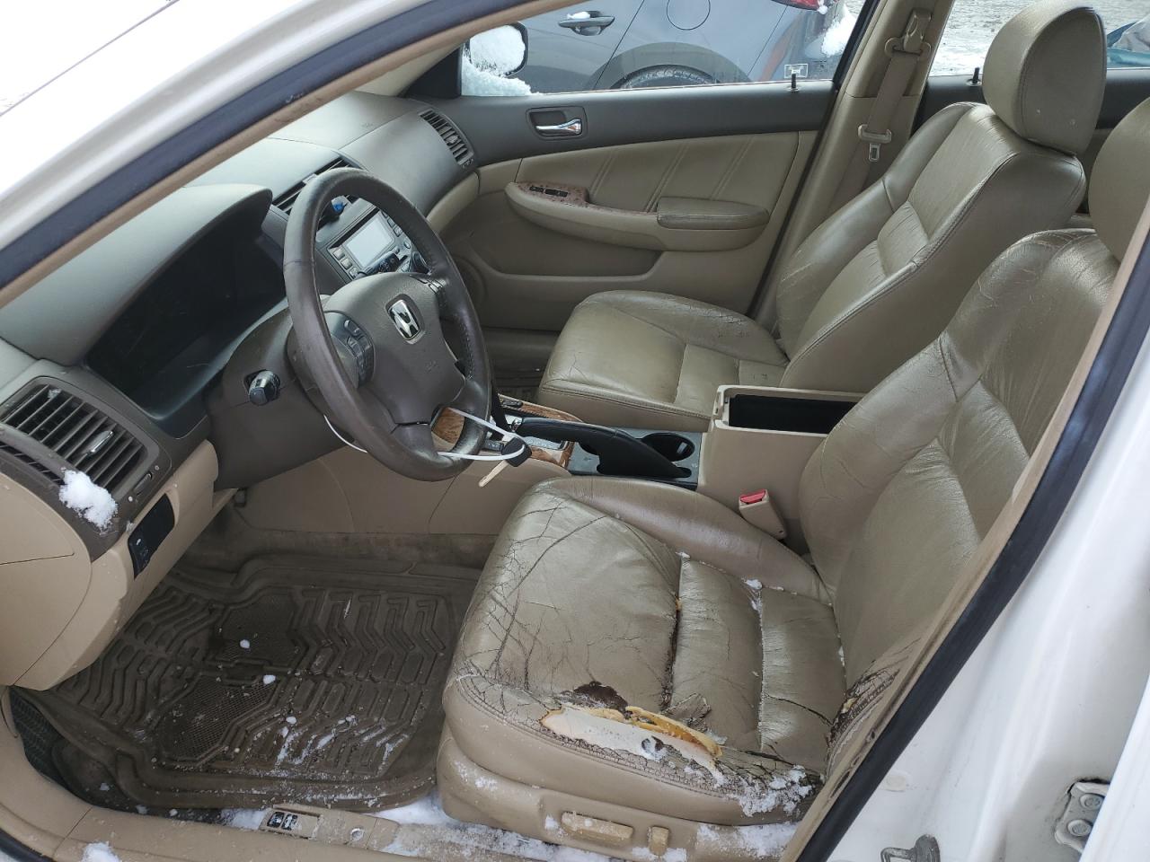 2004 Honda Accord - Image 7