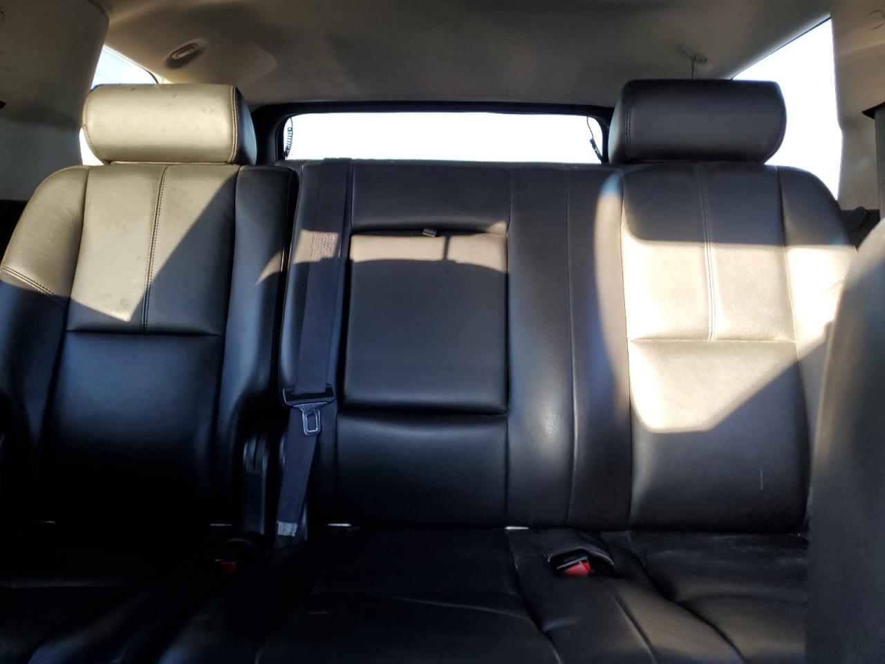 2009 Chevrolet Tahoe - Image 10