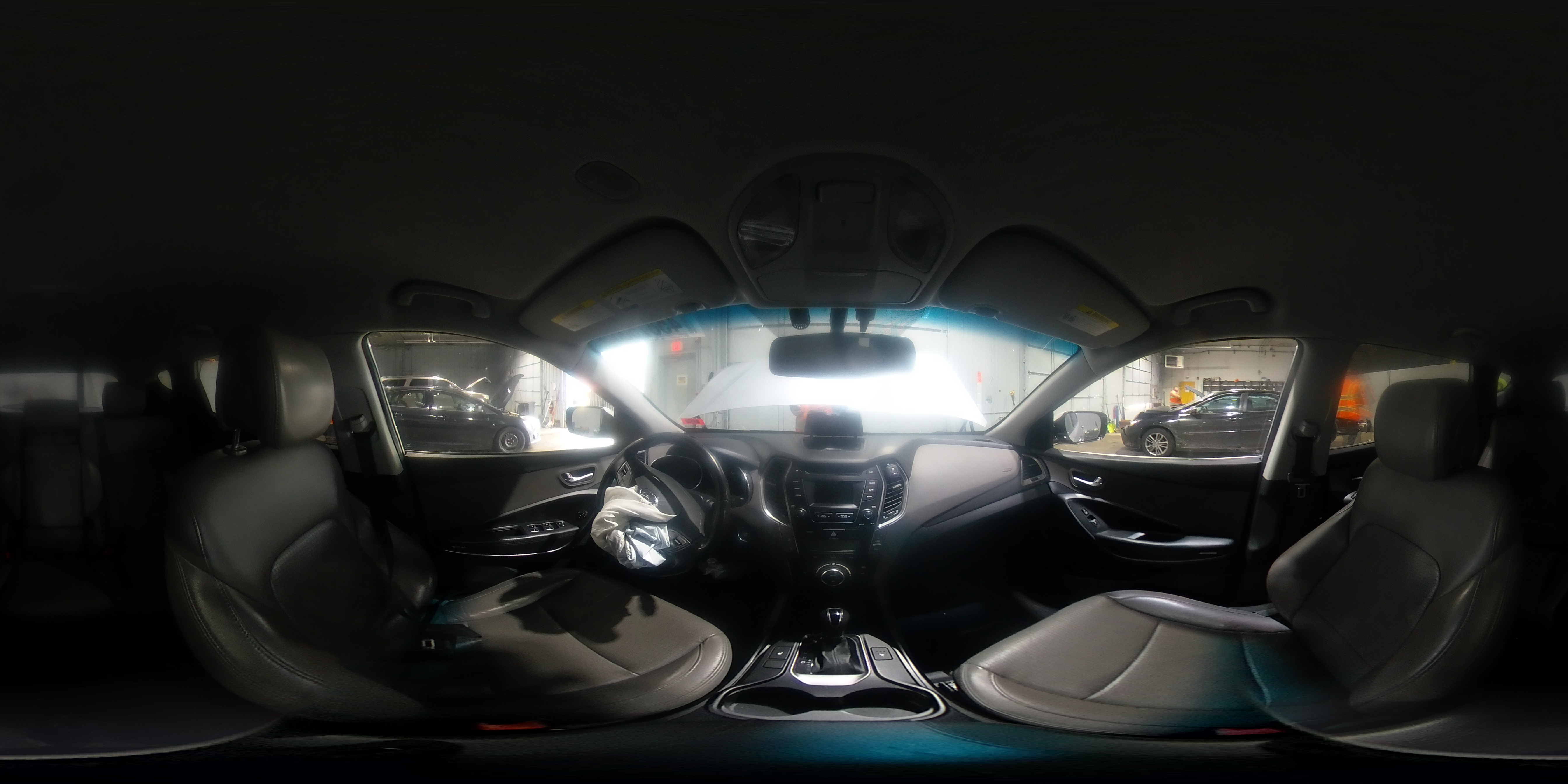 2013 Hyundai Santa Fe - Image 14