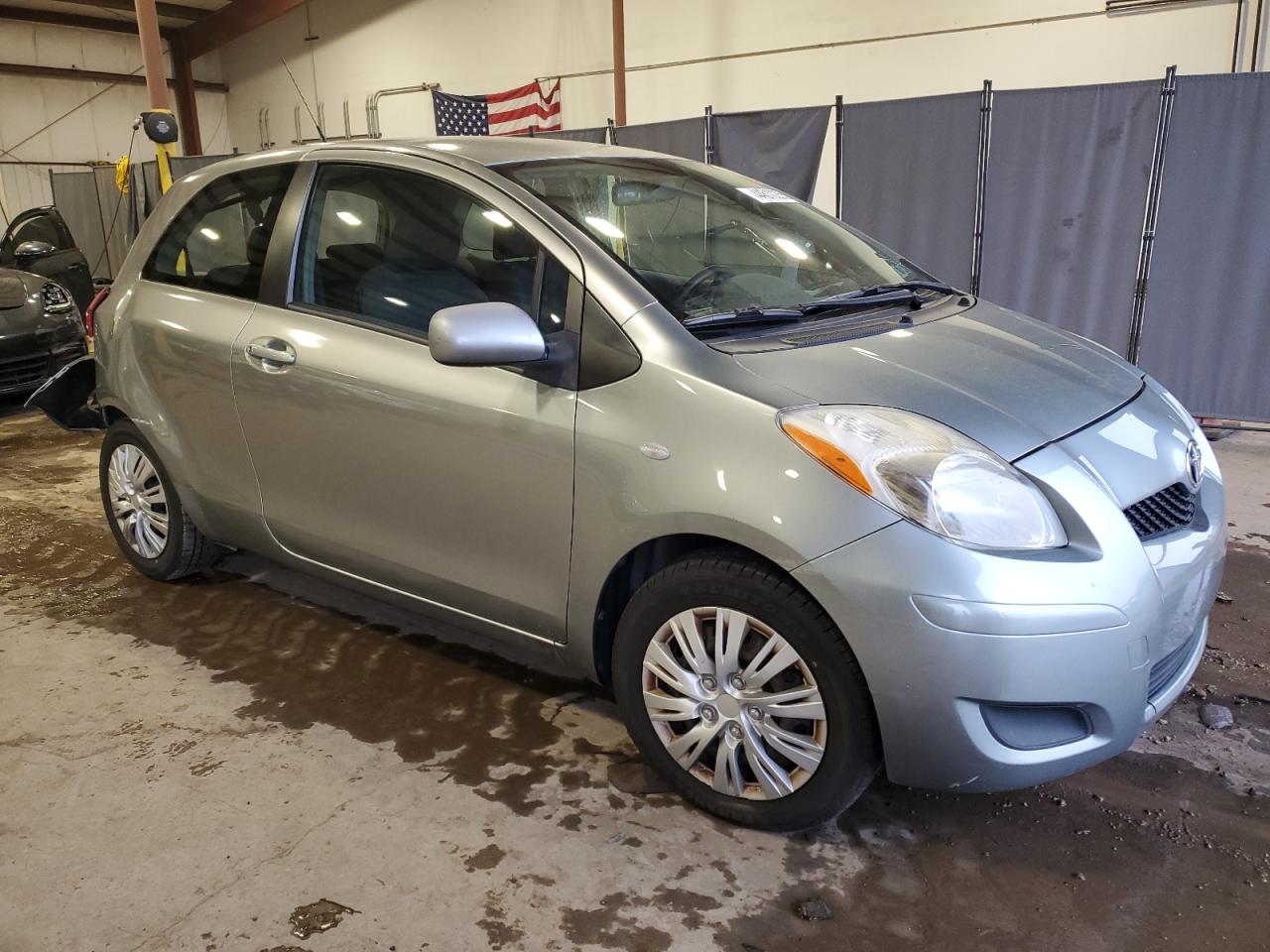 2009 Toyota Yaris - Image 4
