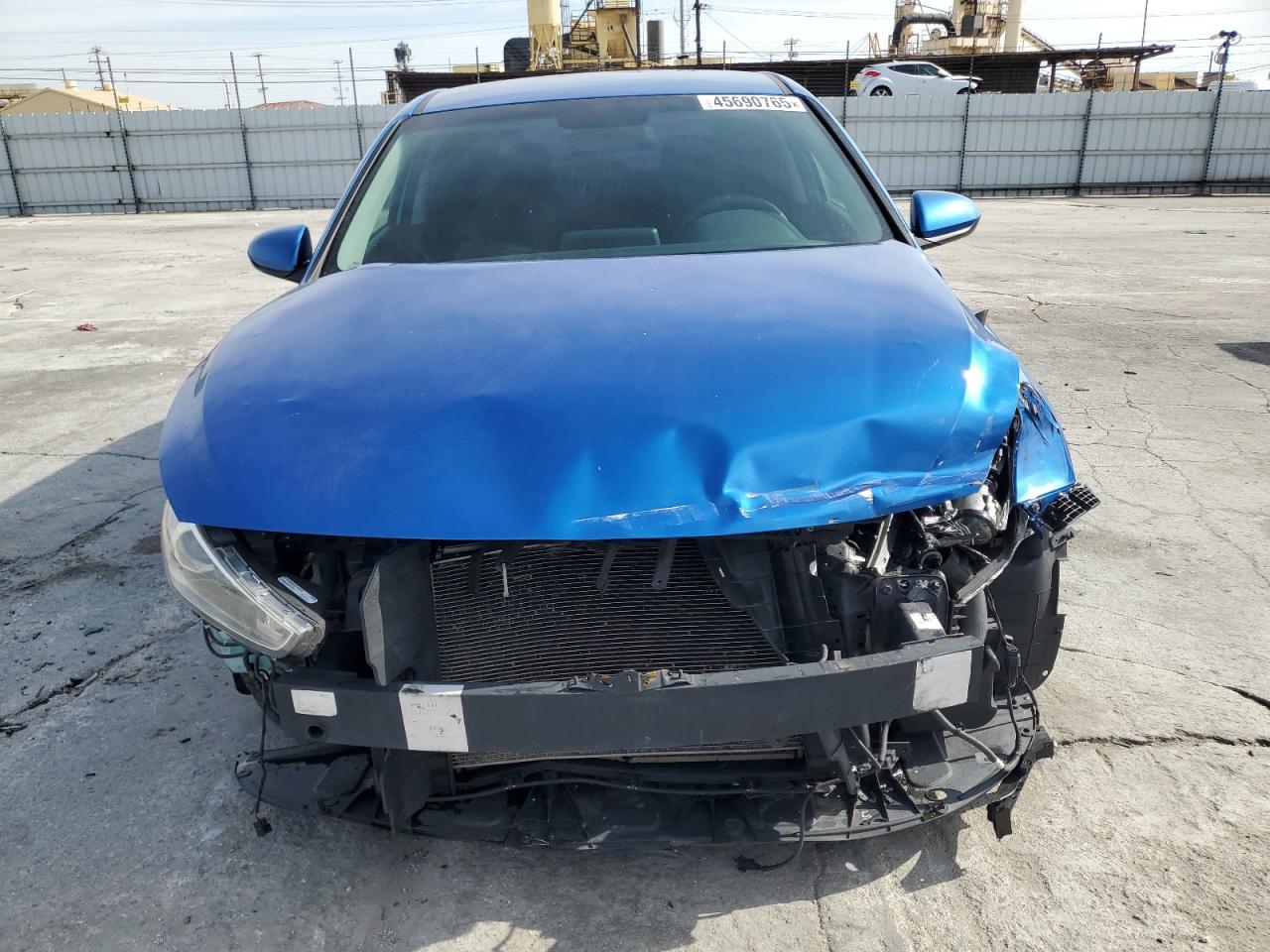 2018 Hyundai Elantra - Image 5