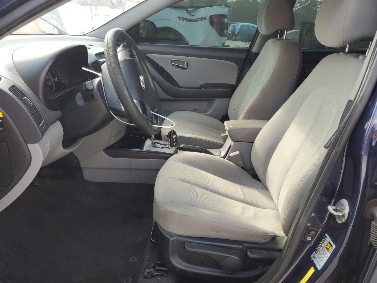 2010 Hyundai Elantra - Image 7