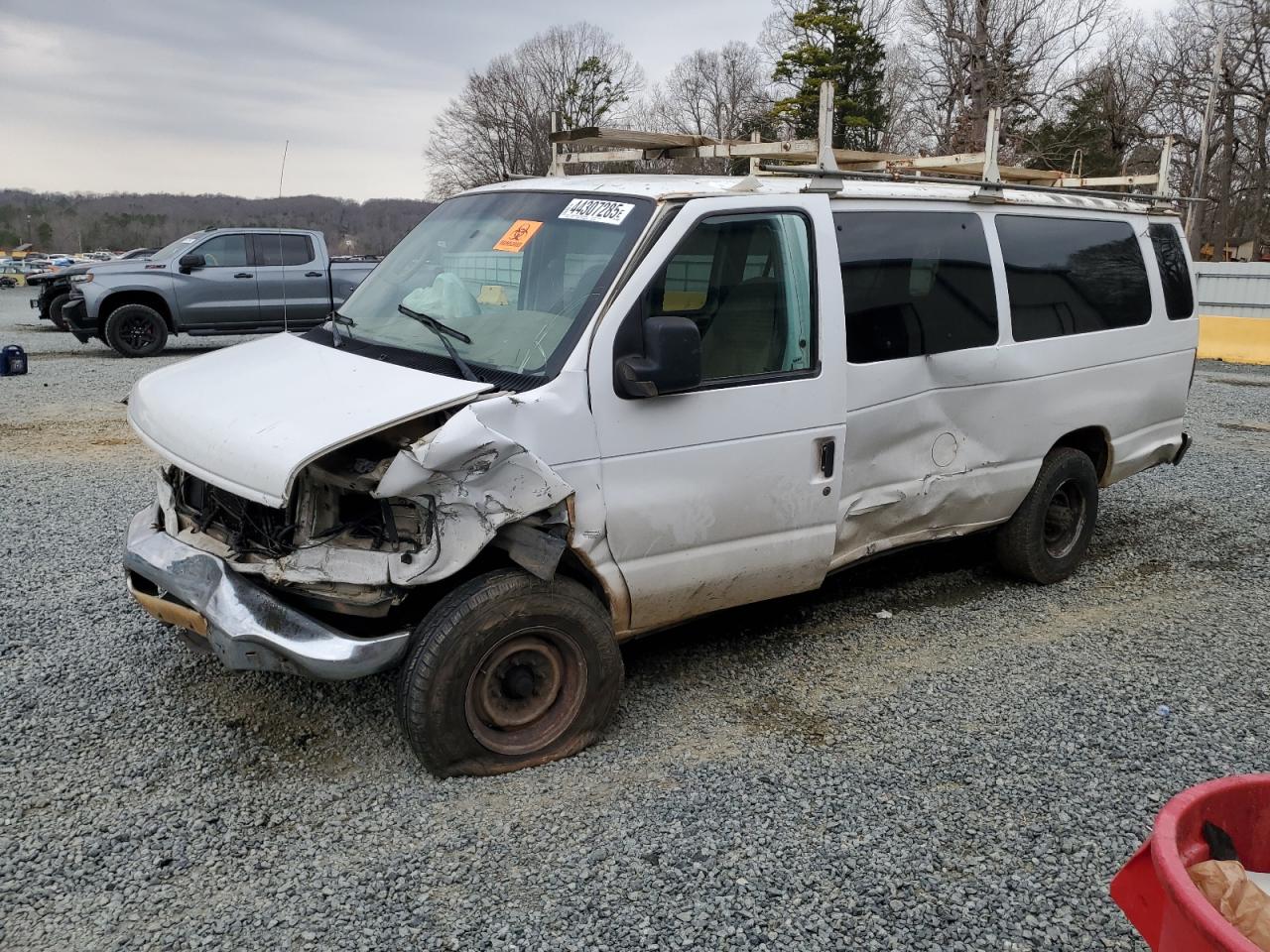 2004 Ford Econoline - Image 1