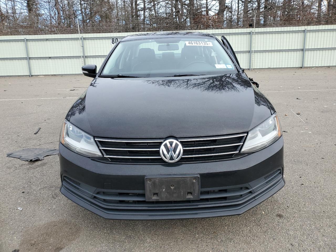 2017 Volkswagen Jetta - Image 5