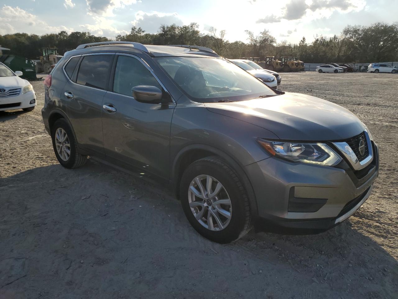 2020 Nissan Rogue - Image 4