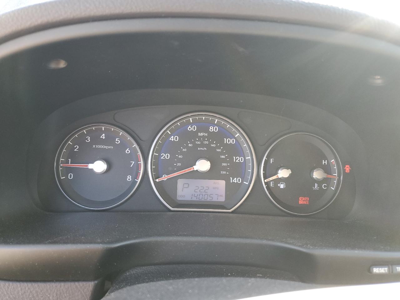 2010 Hyundai Santa Fe - Image 9