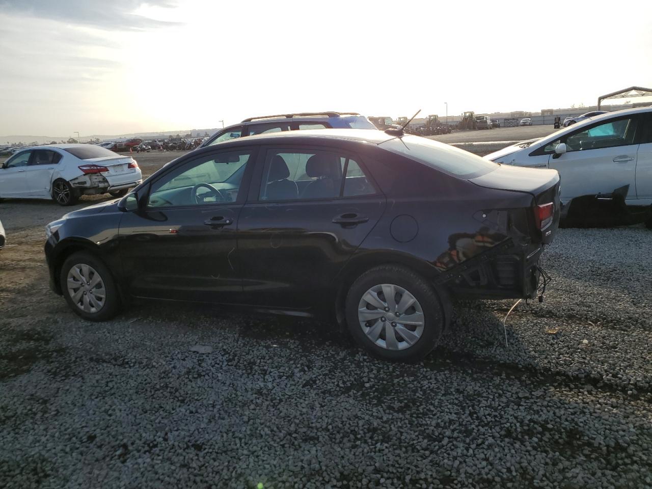 2019 Kia Rio - Image 2
