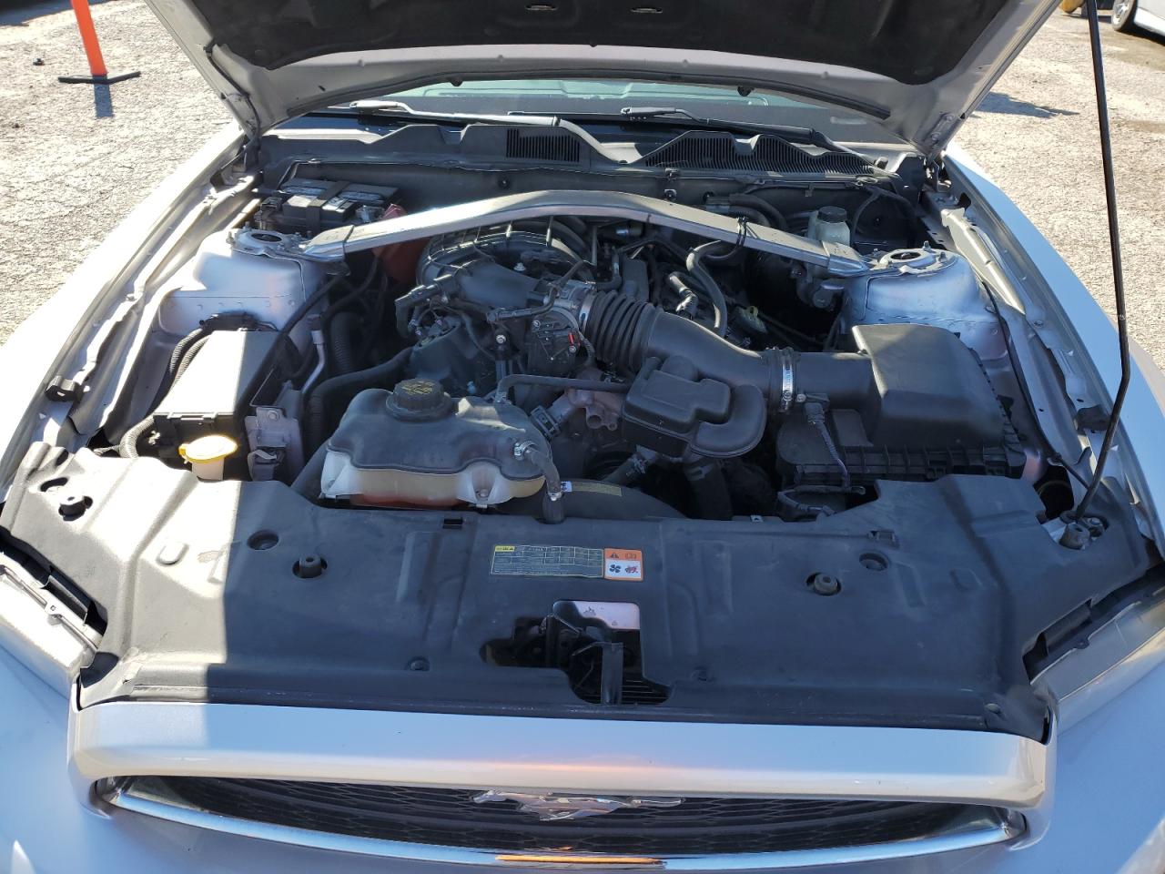 2014 Ford Mustang - Image 11
