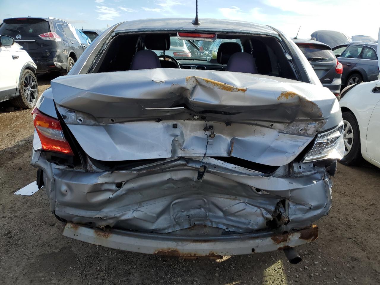 2013 Chrysler 200 - Image 6