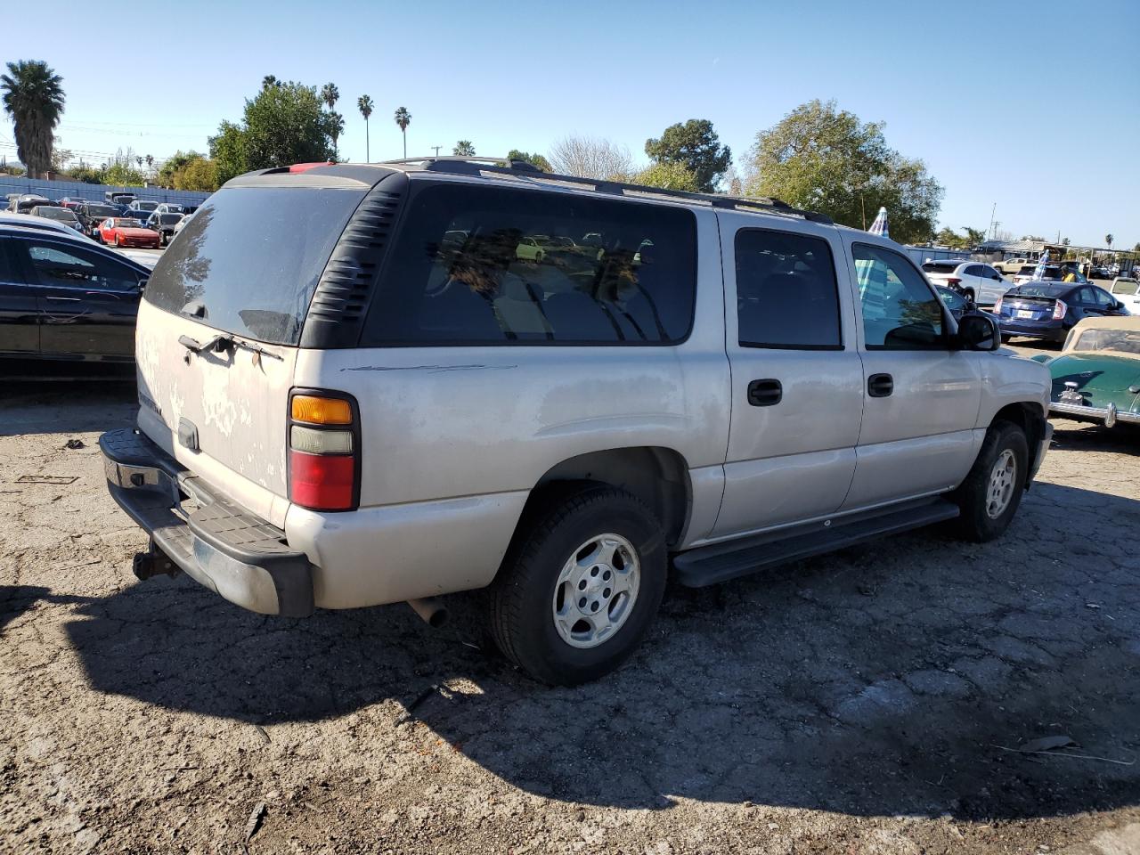2006 Chevrolet Suburban - Image 3