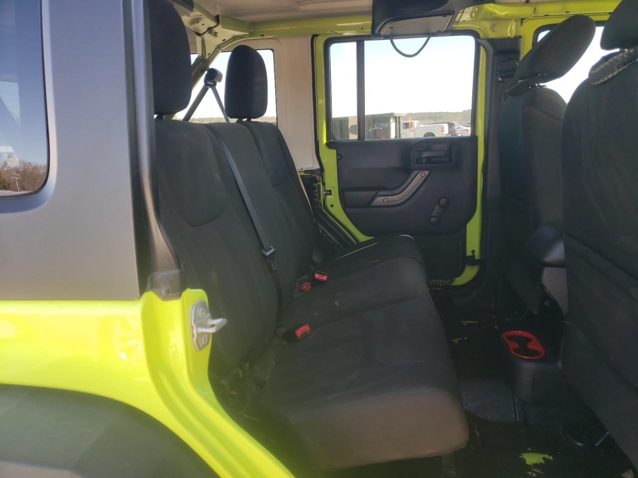 2016 Jeep Wrangler - Image 11