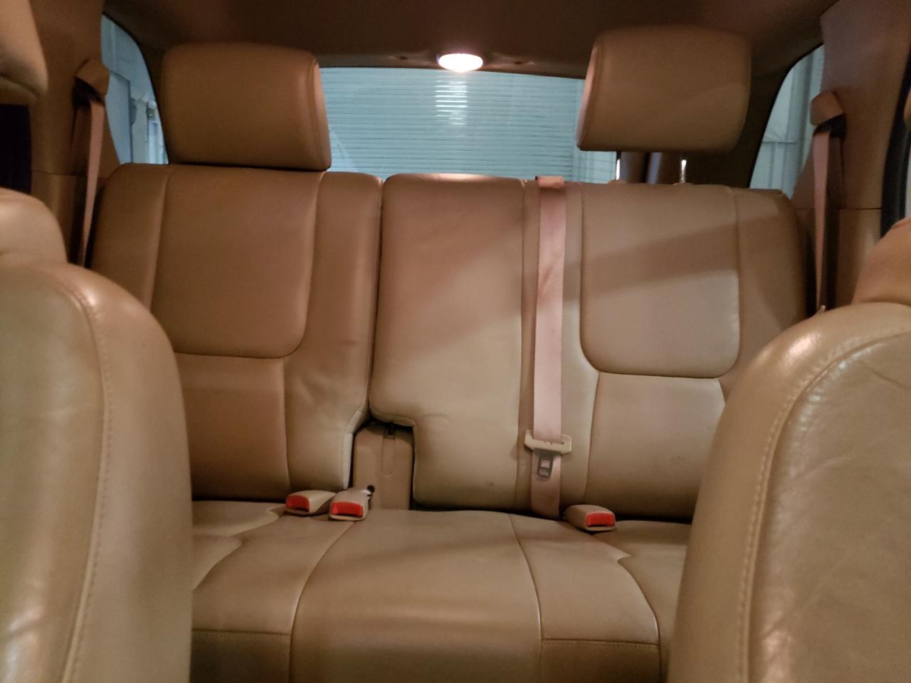 2005 Chevrolet Equinox - Image 10