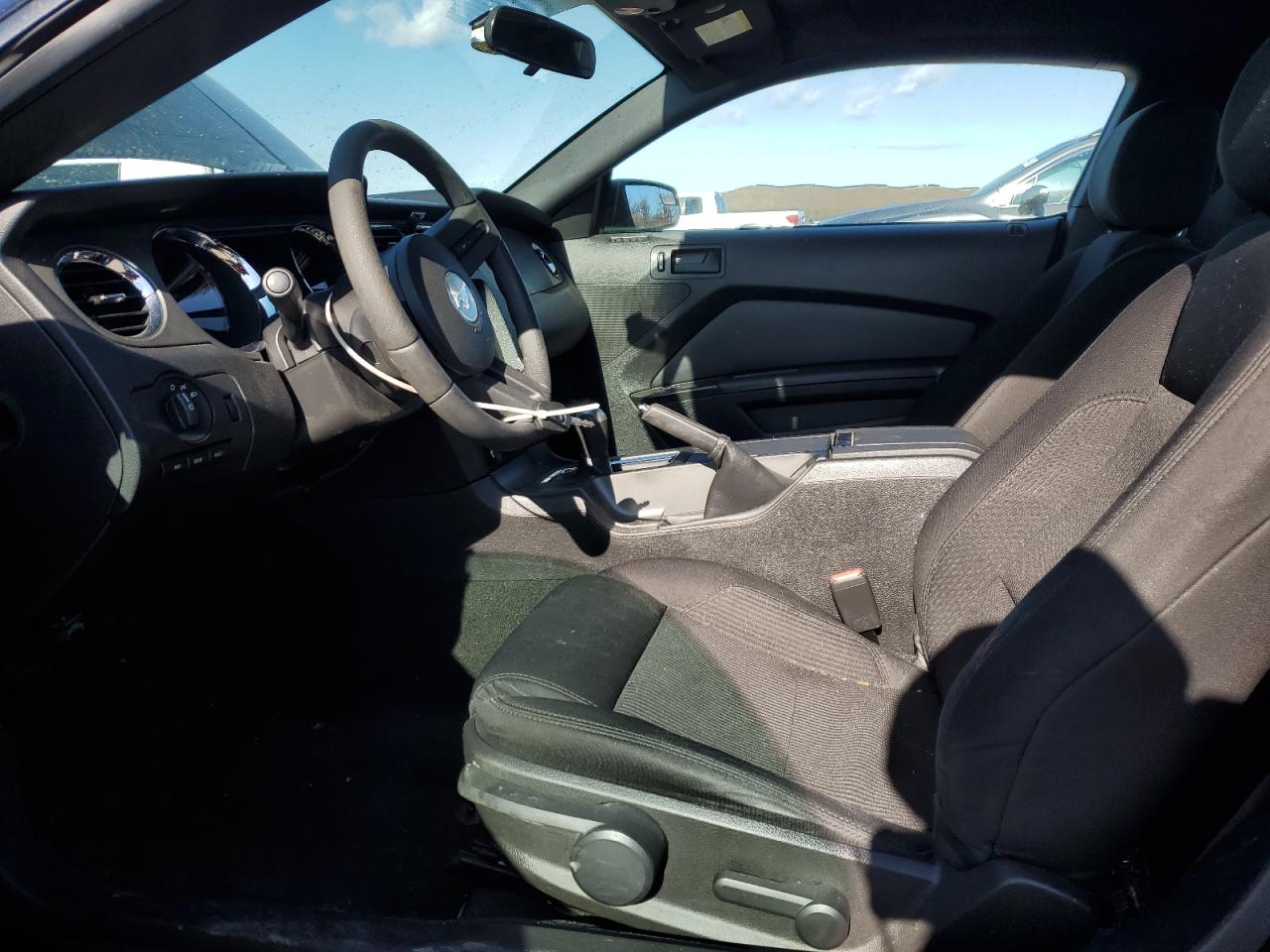 2012 Ford Mustang - Image 7
