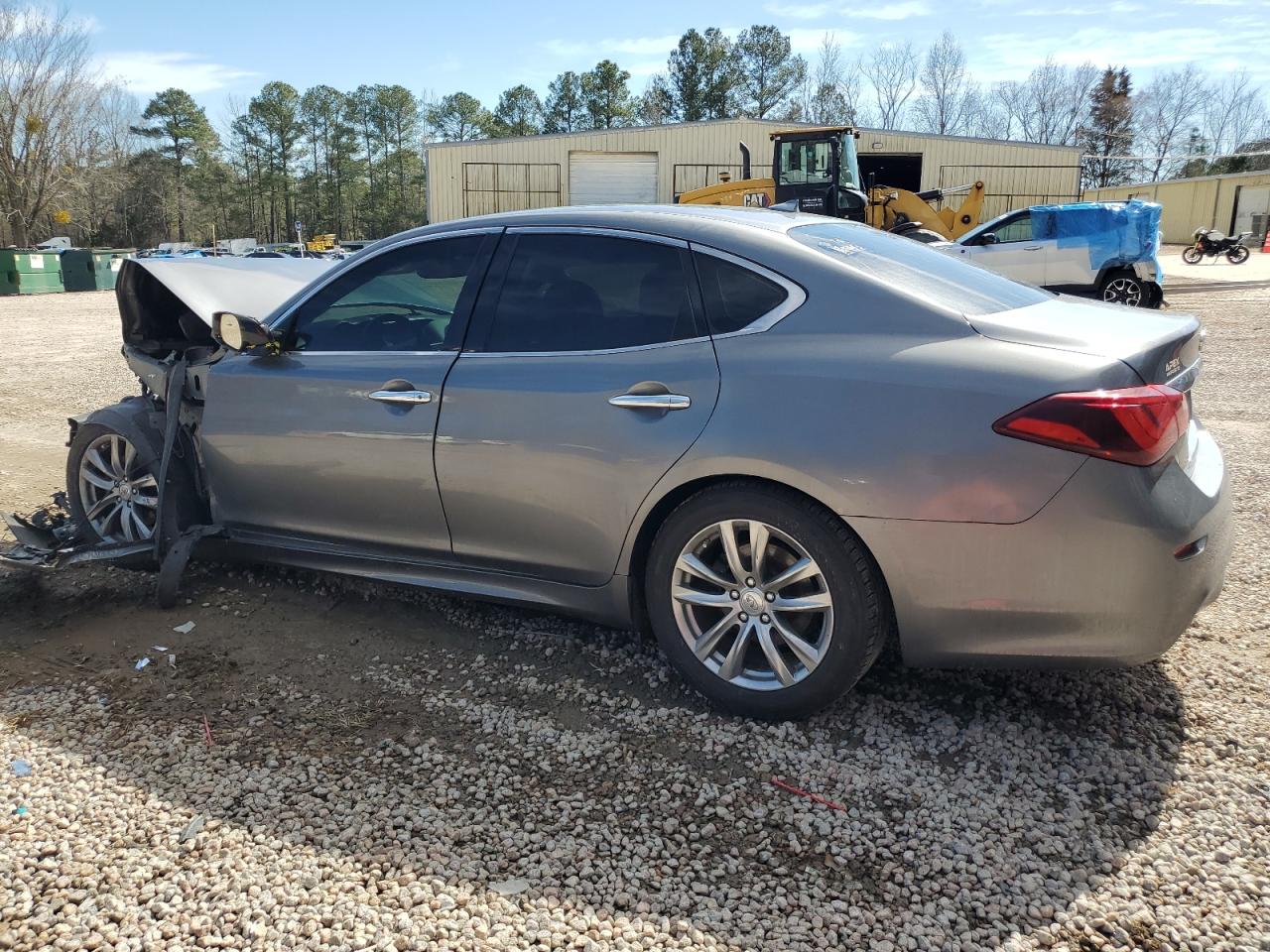 2019 Infiniti Q70 - Image 2