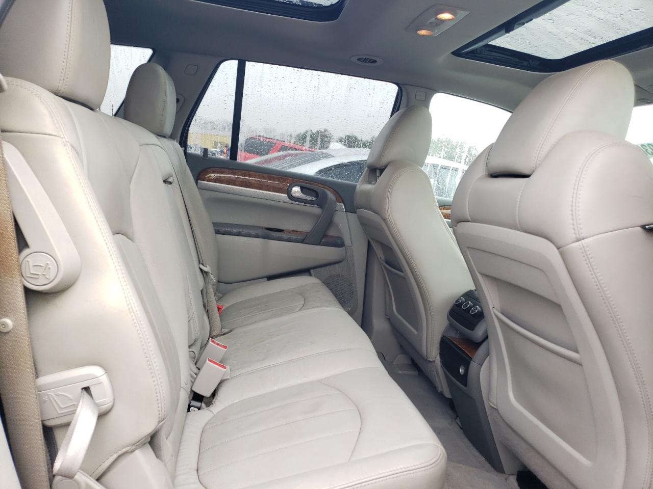 2011 Buick Enclave - Image 11