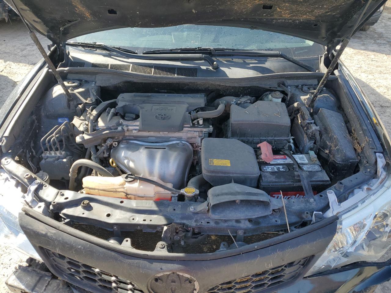 2014 Toyota Camry - Image 12