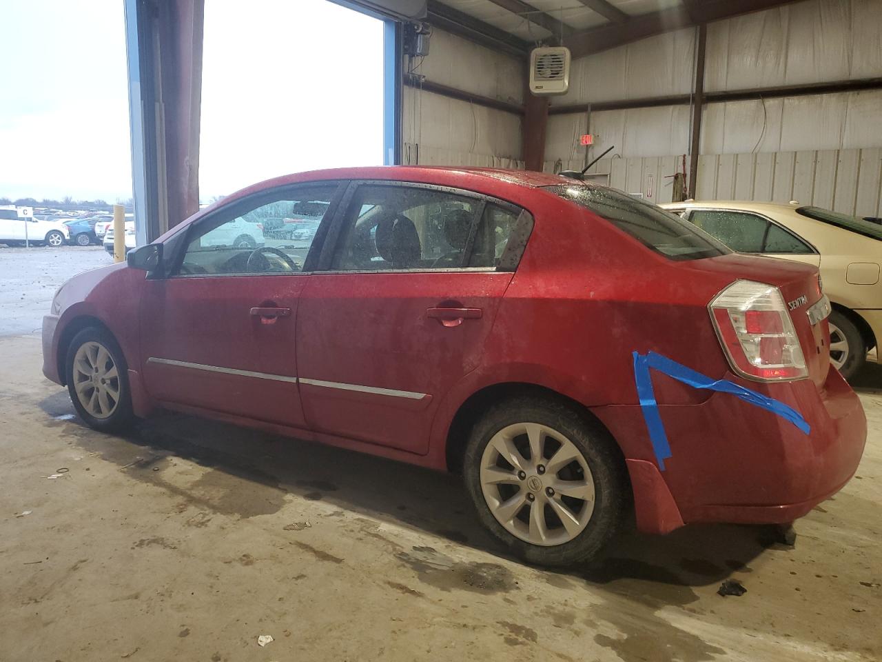 2010 Nissan Sentra - Image 2