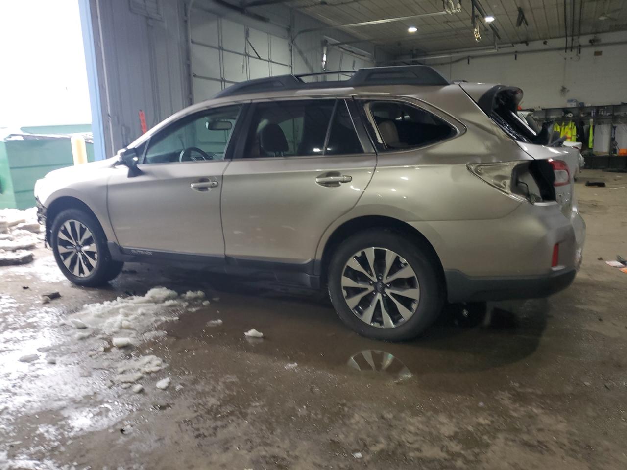 2015 Subaru Outback - Image 2