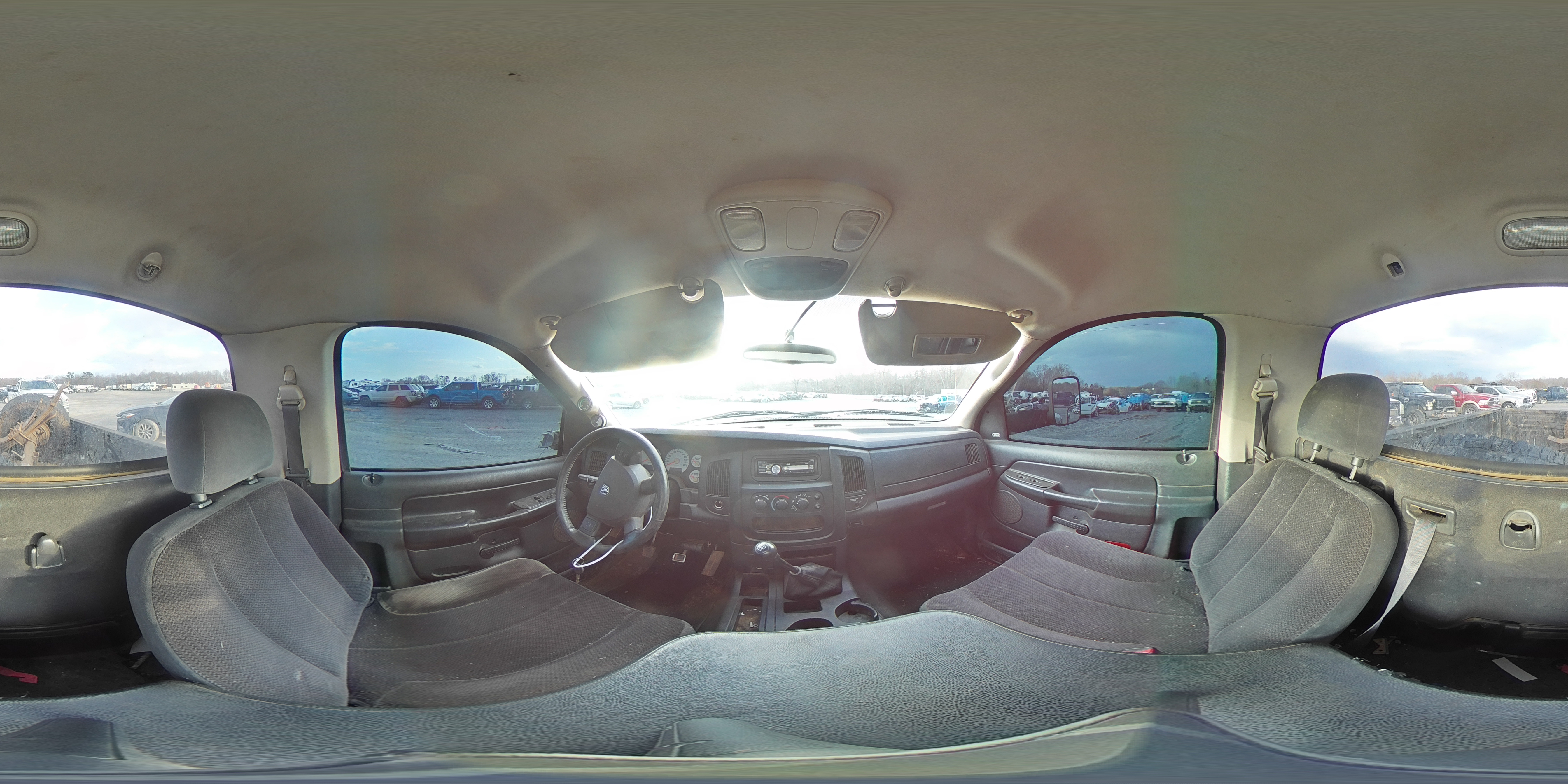 2004 Dodge RAM - Image 13