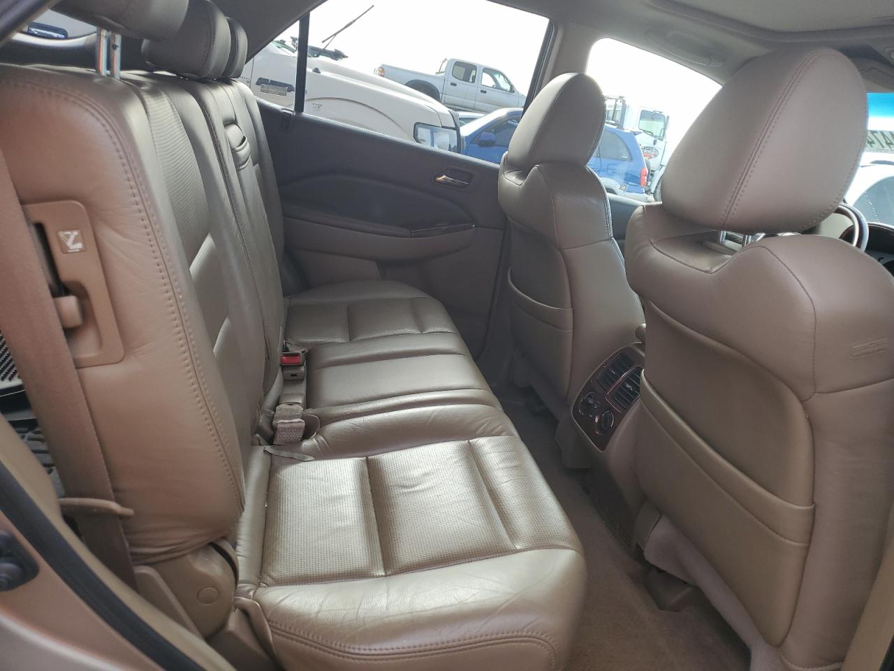 2004 Acura MDX - Image 11