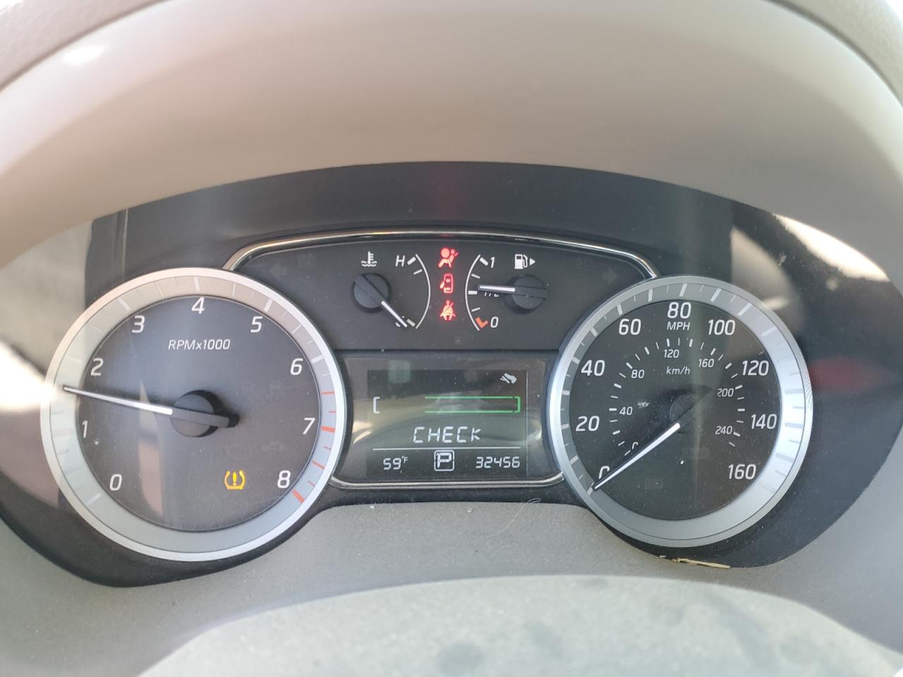 2013 Nissan Sentra - Image 9