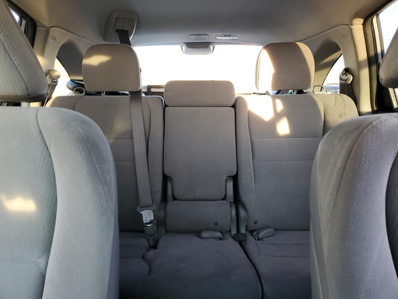 2010 Honda CR-V - Image 10