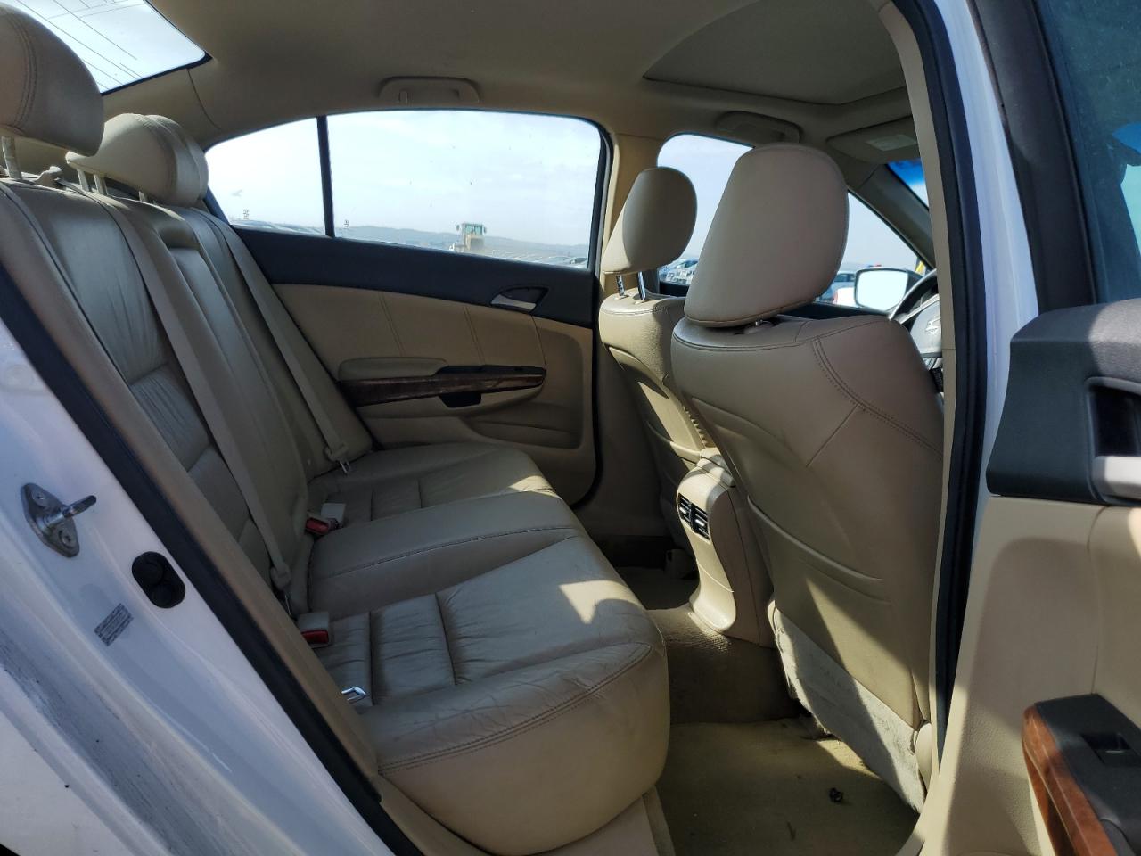 2012 Honda Accord - Image 10