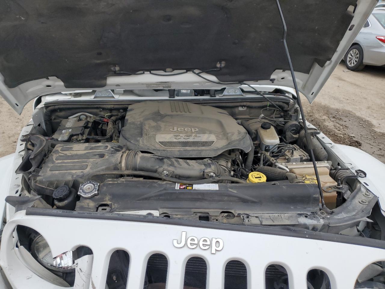2013 Jeep Wrangler - Image 13