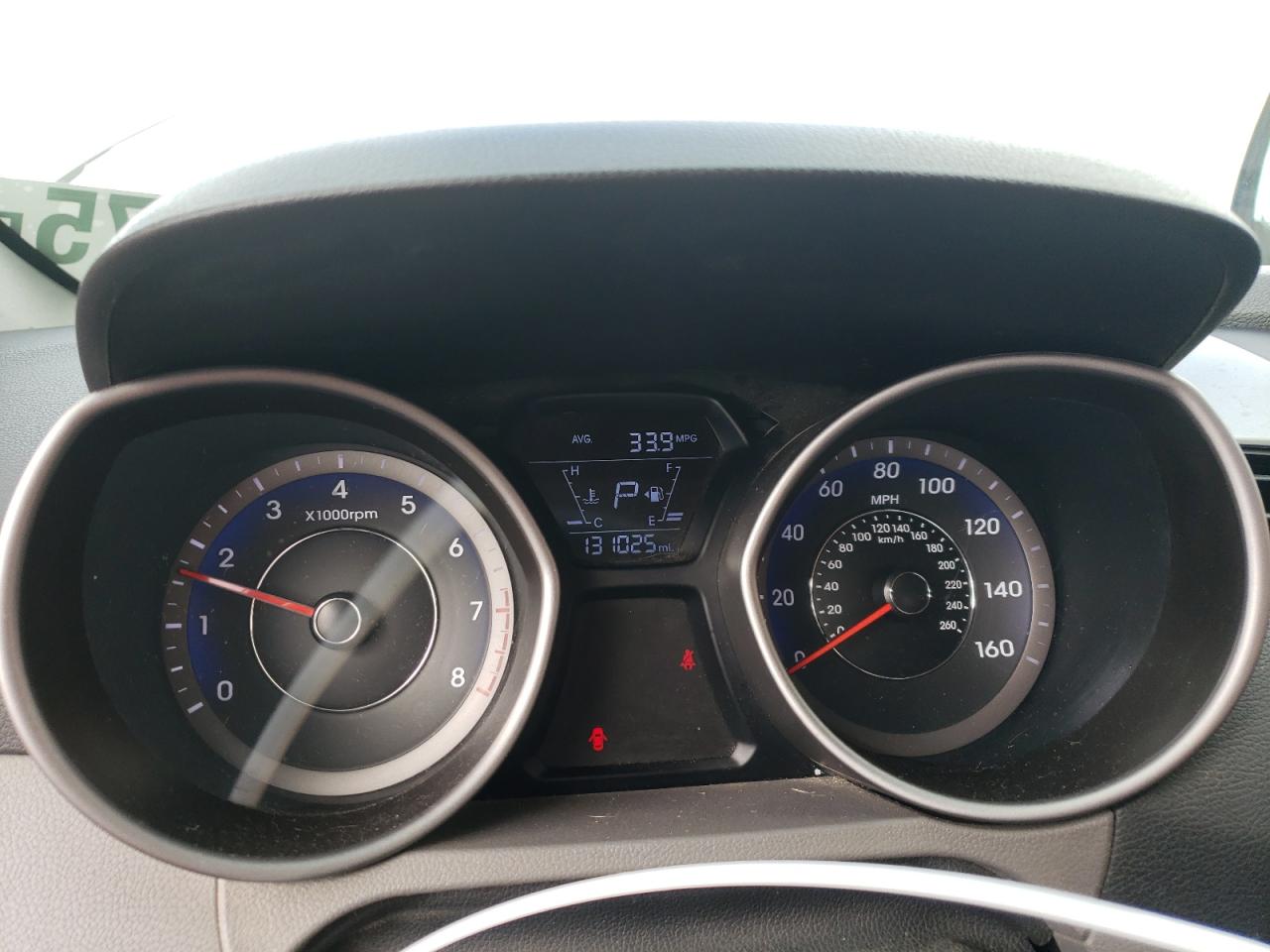 2014 Hyundai Elantra - Image 9