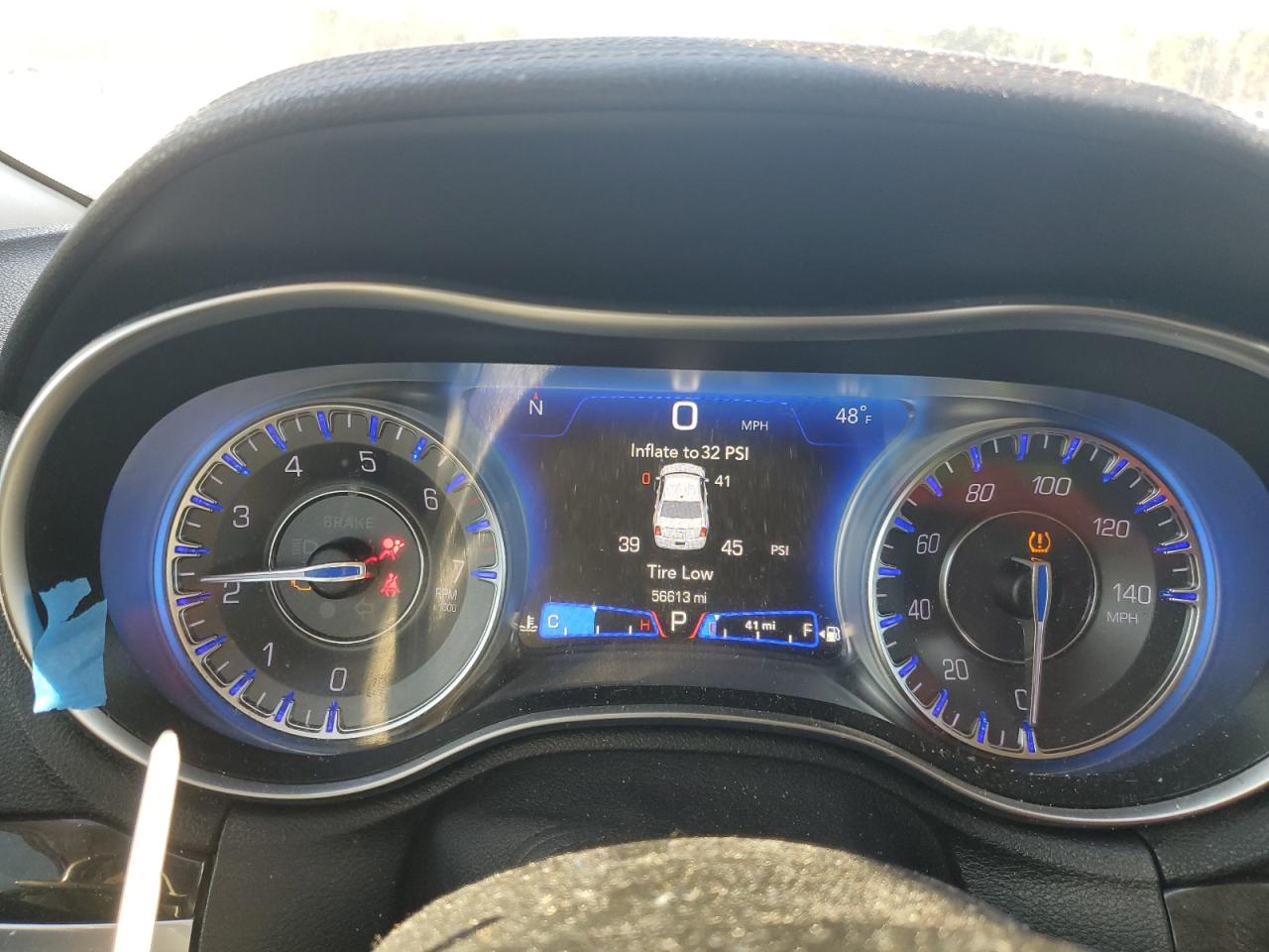 2019 Chrysler 300 - Image 9