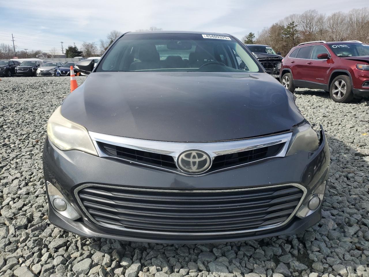 2014 Toyota Avalon - Image 5