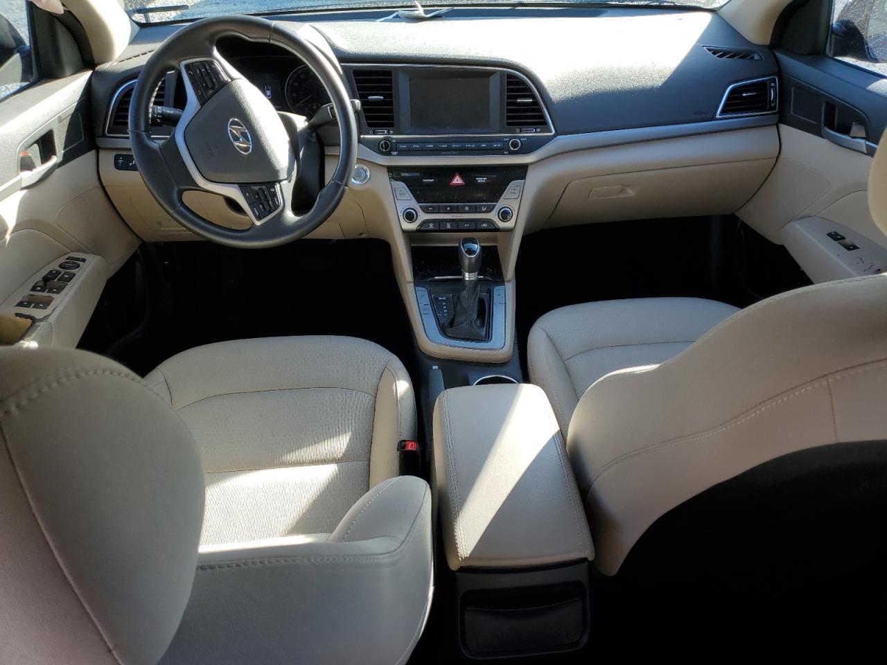 2017 Hyundai Elantra - Image 8
