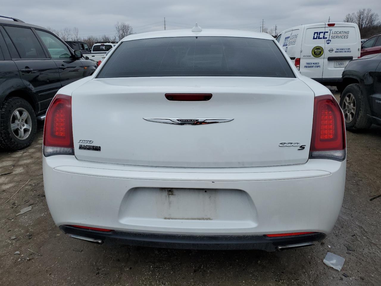 2016 Chrysler 300 - Image 6