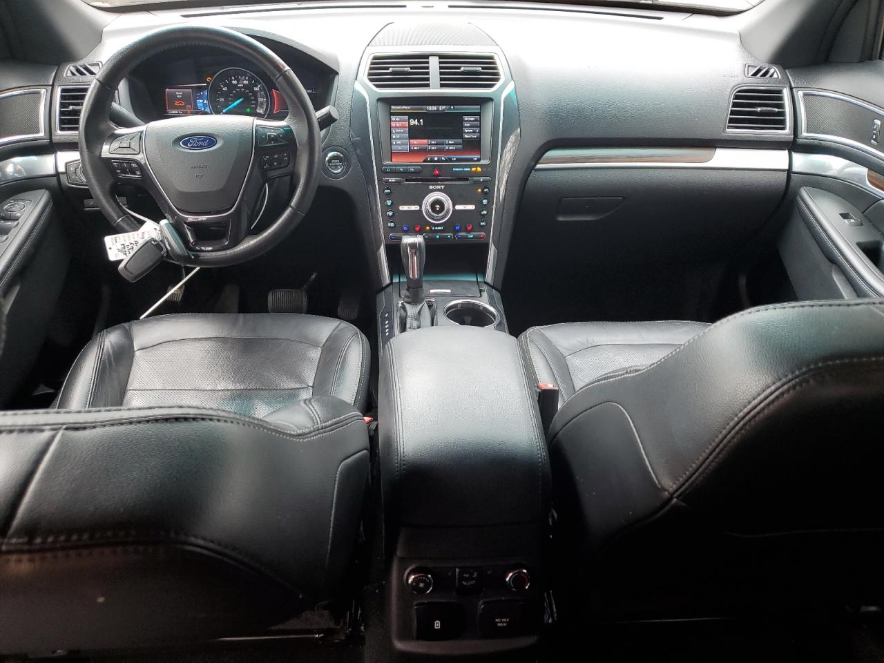 2016 Ford Explorer - Image 8