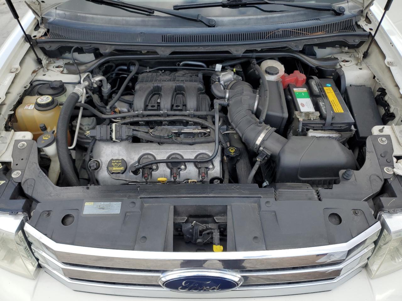 2009 Ford Flex - Image 12