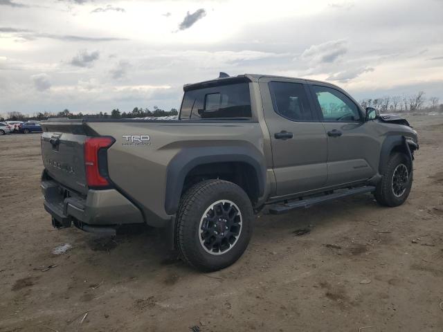  TOYOTA TACOMA 2024 Зеленый