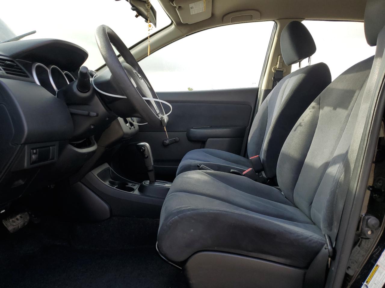 2010 Nissan Versa - Image 7