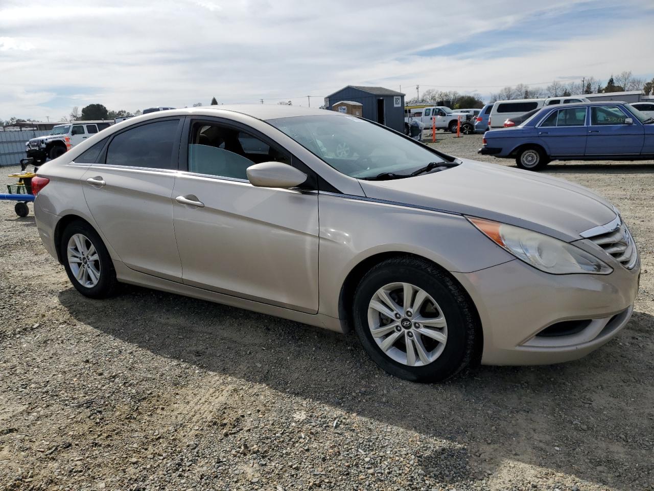 2011 Hyundai Sonata - Image 4