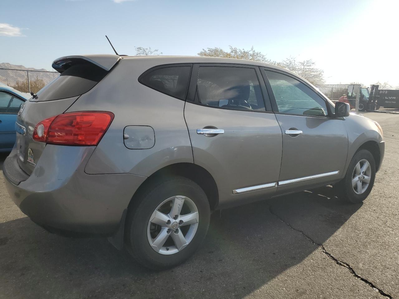 2013 Nissan Rogue - Image 3