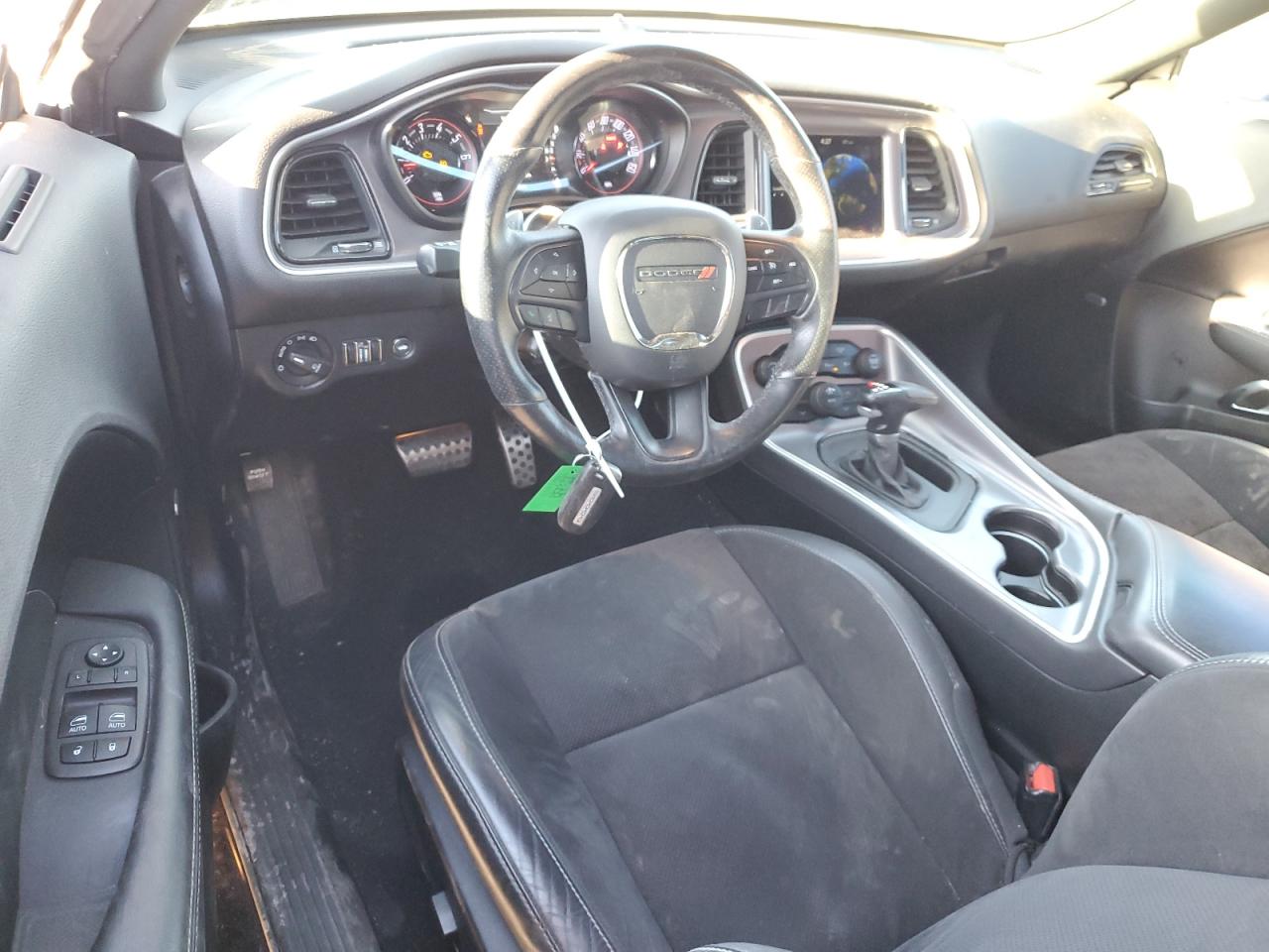 2019 Dodge Challenger - Image 8