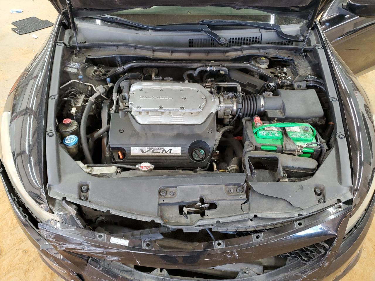 2009 Honda Accord - Image 13
