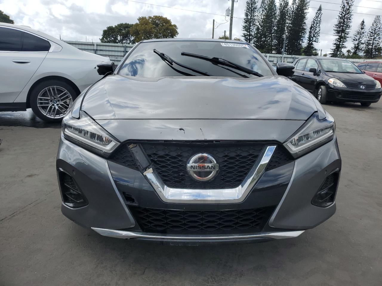 2016 Nissan Maxima - Image 5