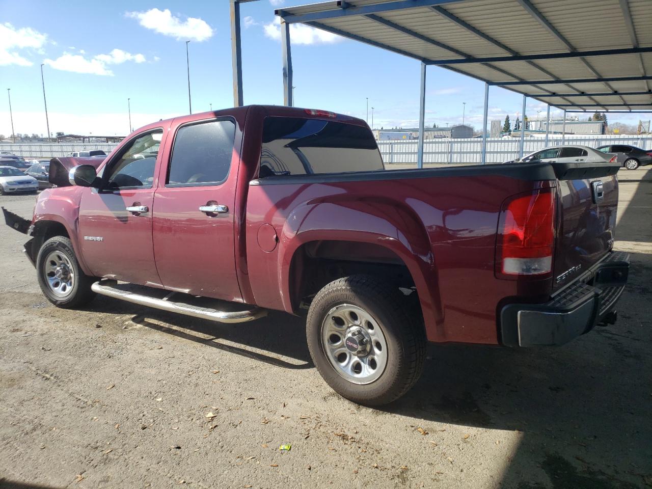 2013 GMC Sierra - Image 2