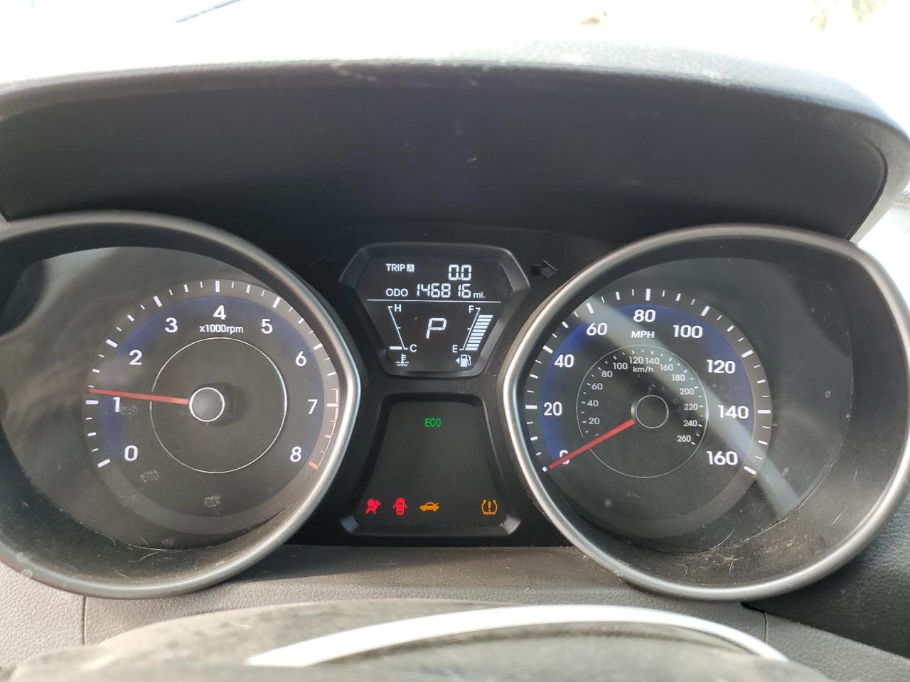 2012 Hyundai Elantra - Image 9
