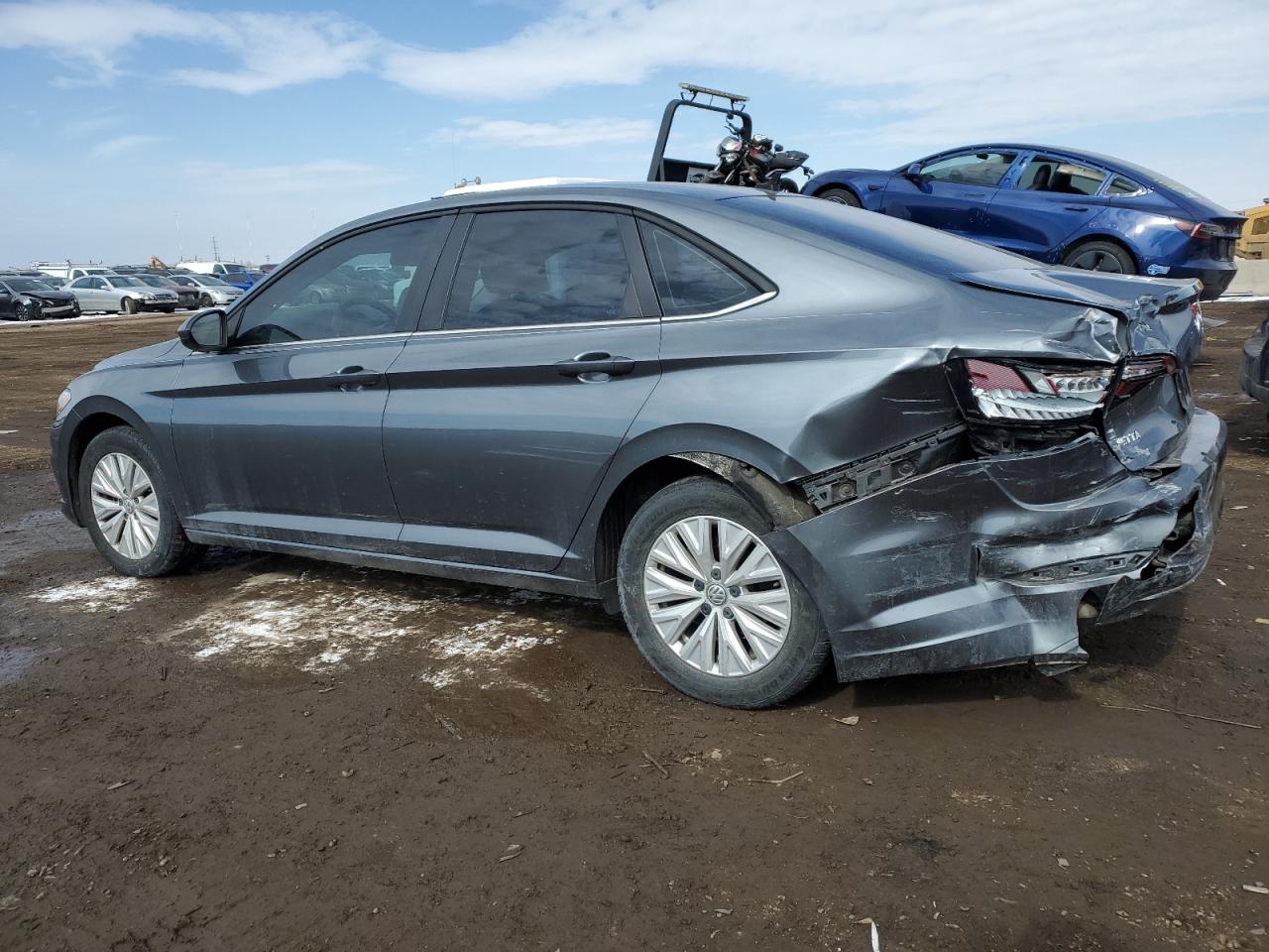 2019 Volkswagen Jetta - Image 2