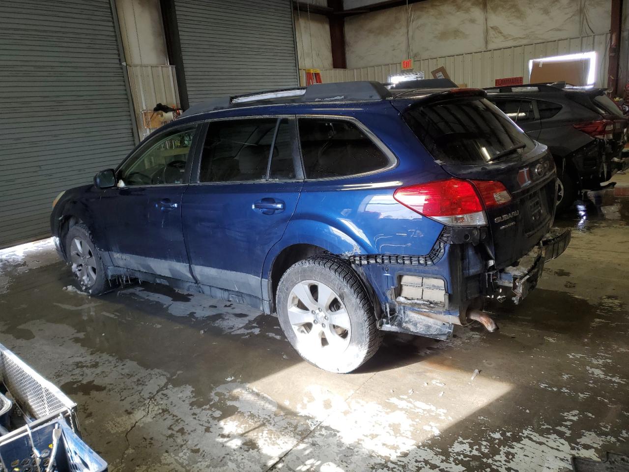 2010 Subaru Outback - Image 2