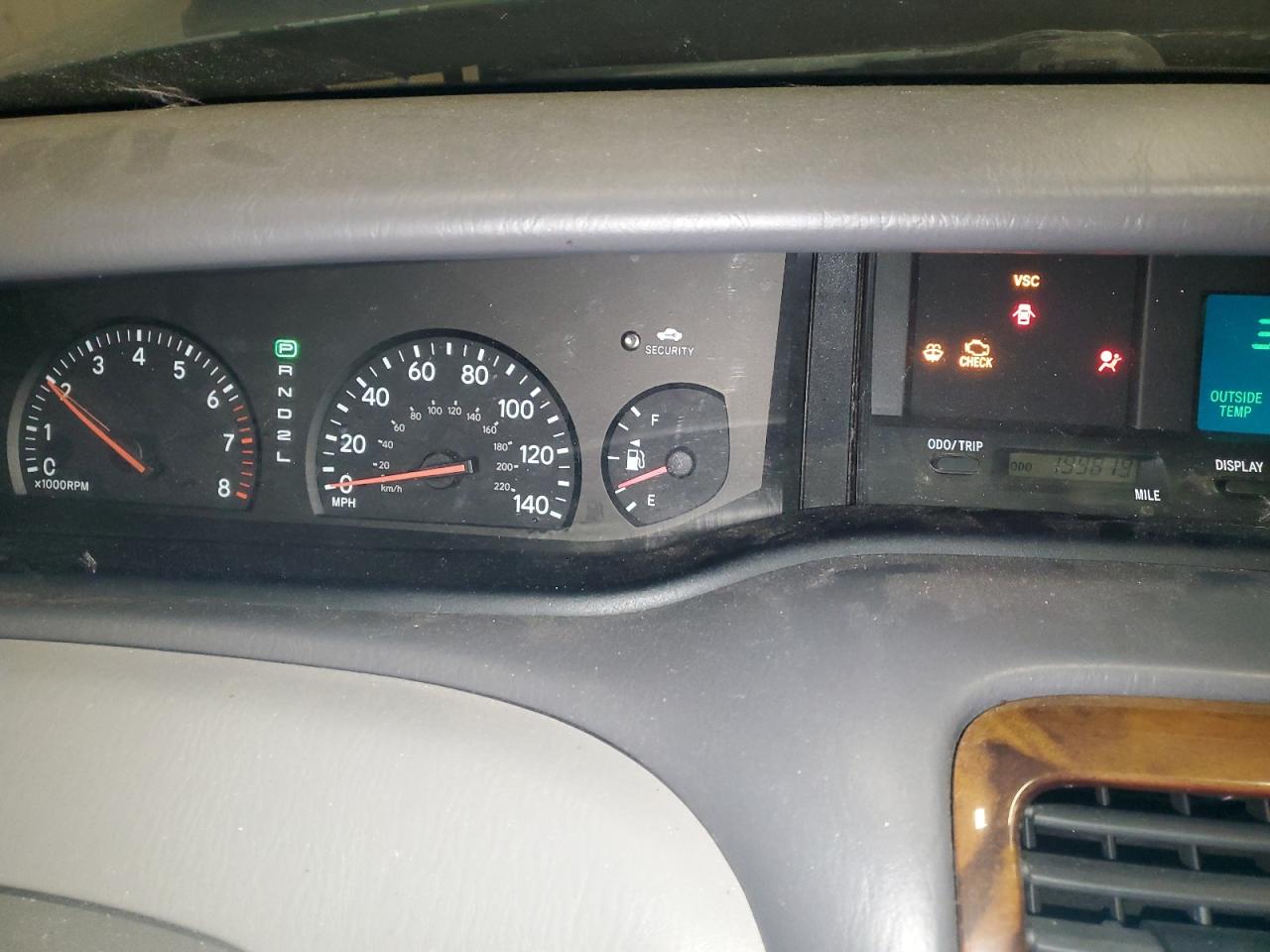 2004 Toyota Avalon - Image 9
